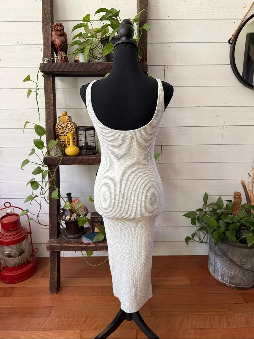 Abercrombie & Fitch Sleeveless Ribbed Maxi Dress in Light Gray